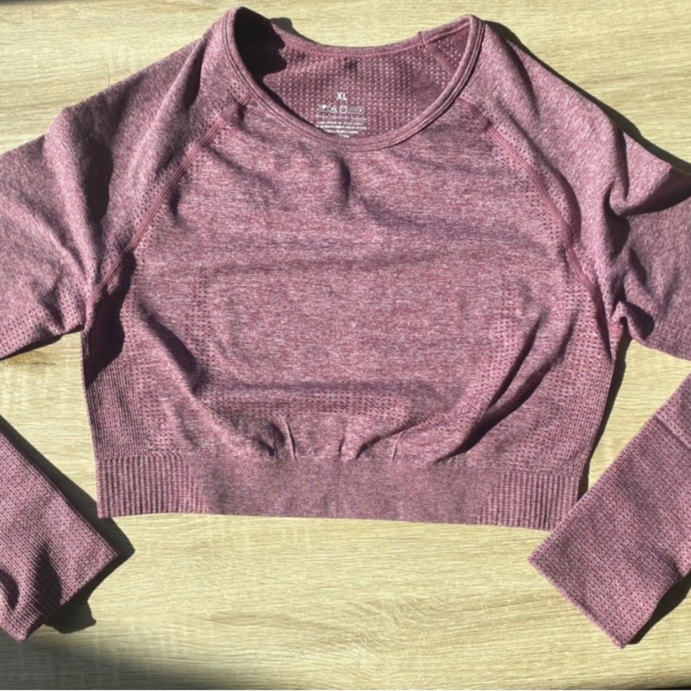 AoxJox Long Sleeve Workout Crop Top